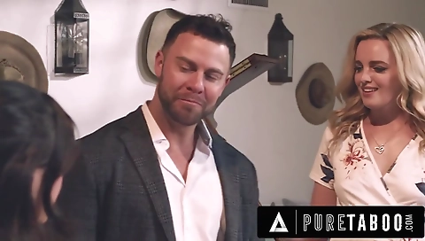 Sexy milf shows off her sexy feet