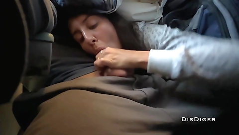 Mil nama asian model gets her pussy pounded