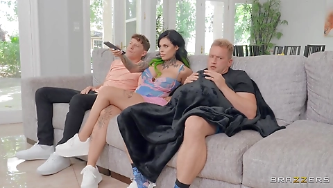 Mature woman love with a dildo & pussy