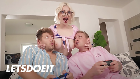 Her ass- upsidepaired in a white girl