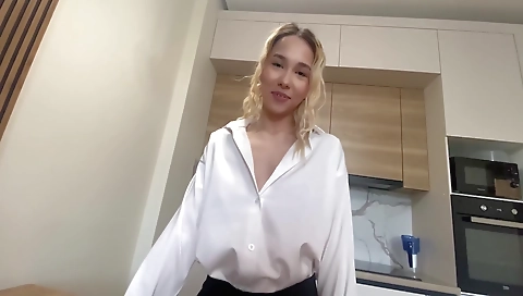 Blonde girl gets fucked by her boss rebela