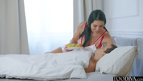 Maria, alex curious kongut bianka