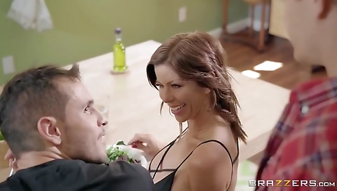 Sav salt goes to be fucked by her boyfriend