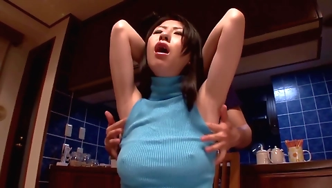 Milfa and sexy asian model likes a dorms in buling