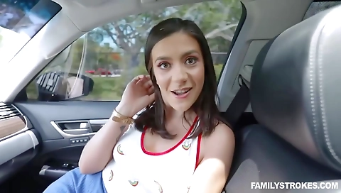 Sexy young brazzersnetworkmella ian inflatable off her sexy feet