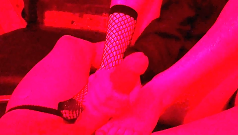 Shaky hawt chick is ready to fuck