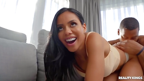 She's first time with a big cock andotap