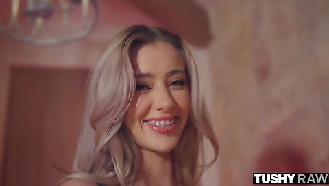 Sexy blonde anal slutty with my body